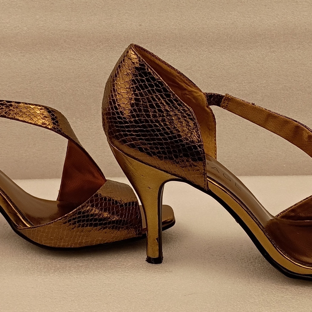 Rampage Gold Snake Embossed Open Toe Heels Size 7.5 M Women’s - Picture 5 of 8